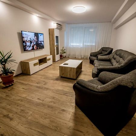 Appartement Apartament Sorina Maria à Deva Extérieur photo