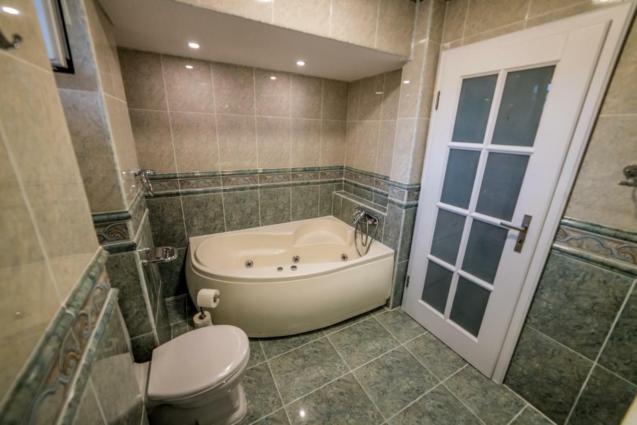 Appartement Apartament Sorina Maria à Deva Extérieur photo